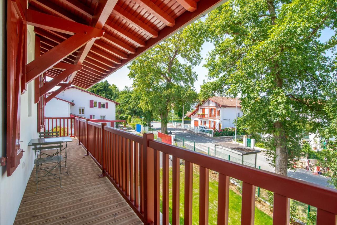 Residence Ker Enia Meubles De Tourisme Cambo-les-Bains Bagian luar foto